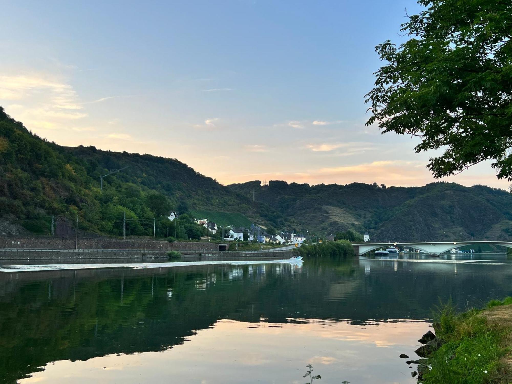 Mike'S Mosel Lodge Трейс-Карден Екстериор снимка