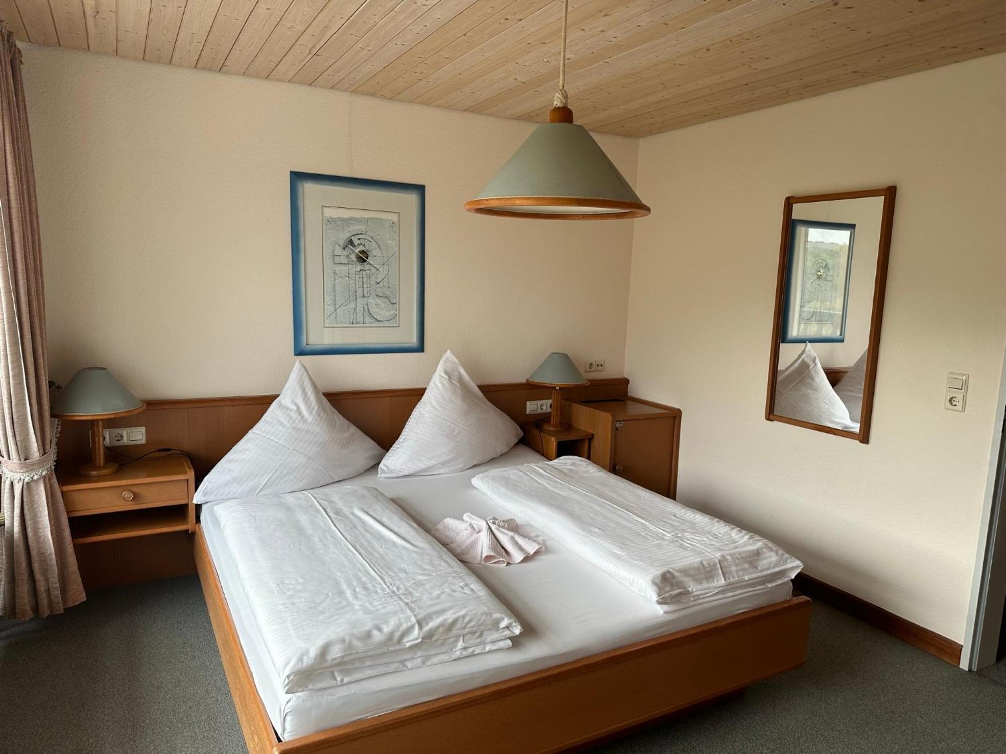 Mike'S Mosel Lodge Трейс-Карден Екстериор снимка